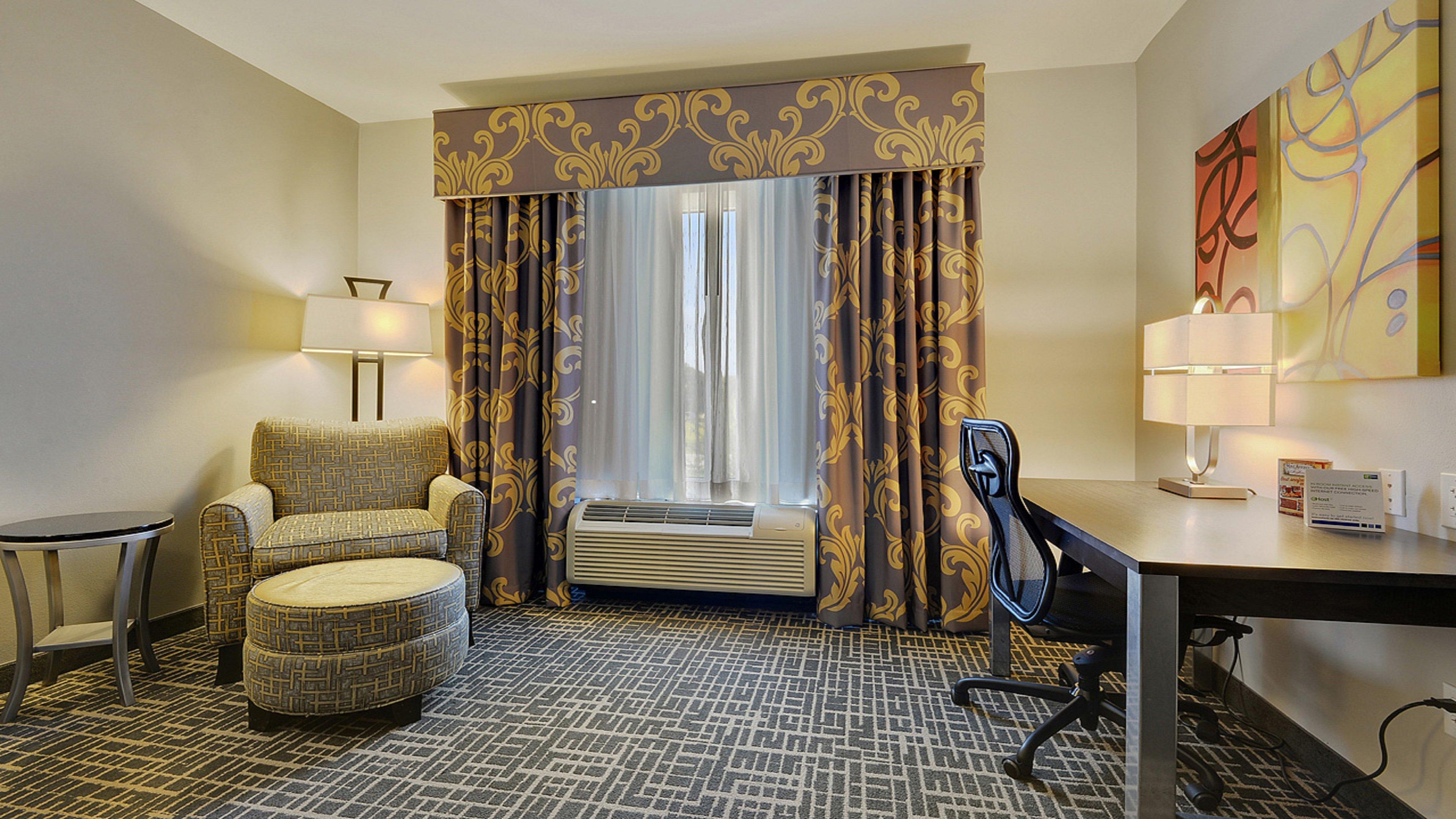 Holiday Inn Express & Suites Gonzales By Ihg Exterior photo