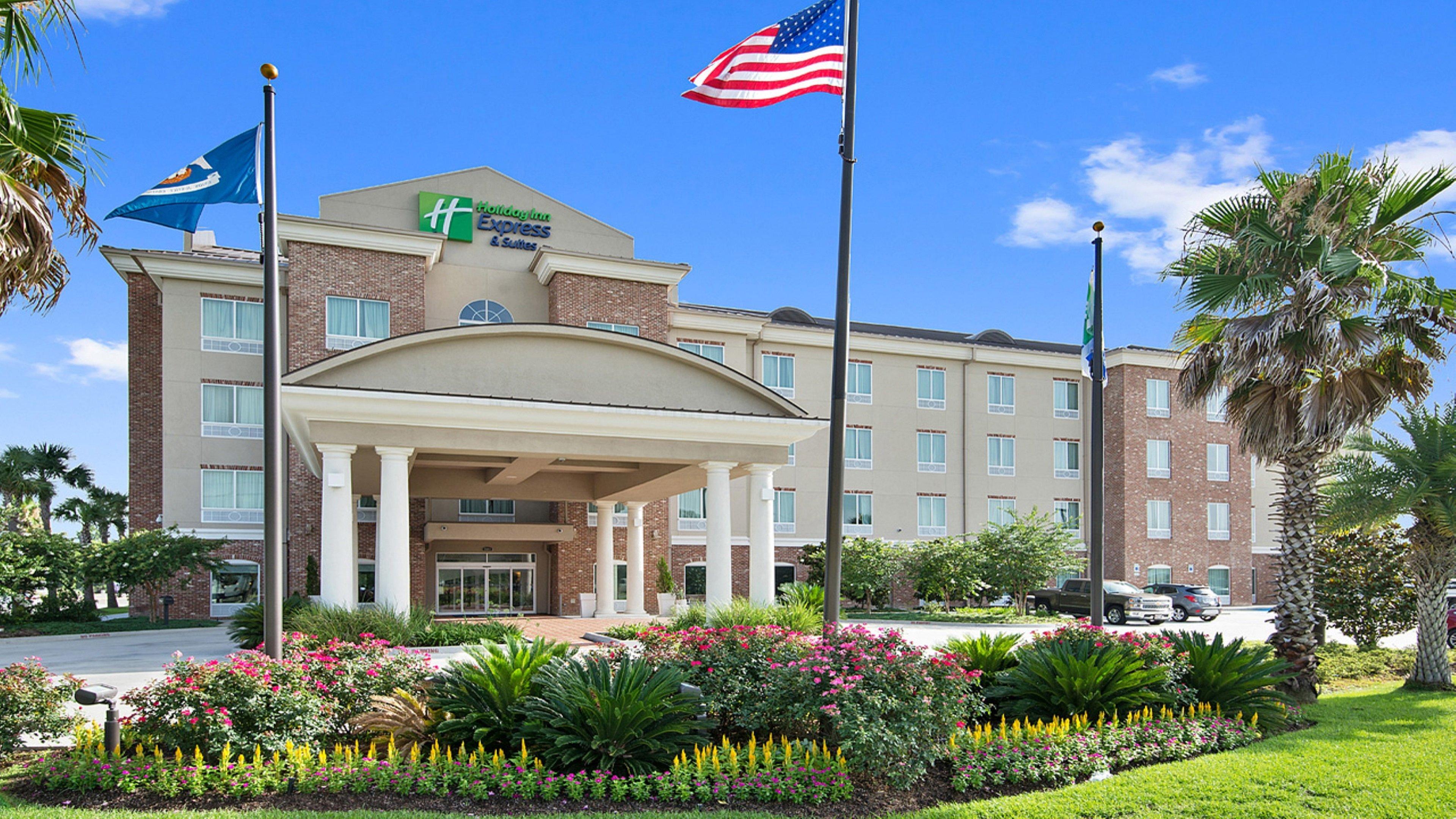 Holiday Inn Express & Suites Gonzales By Ihg Exterior photo