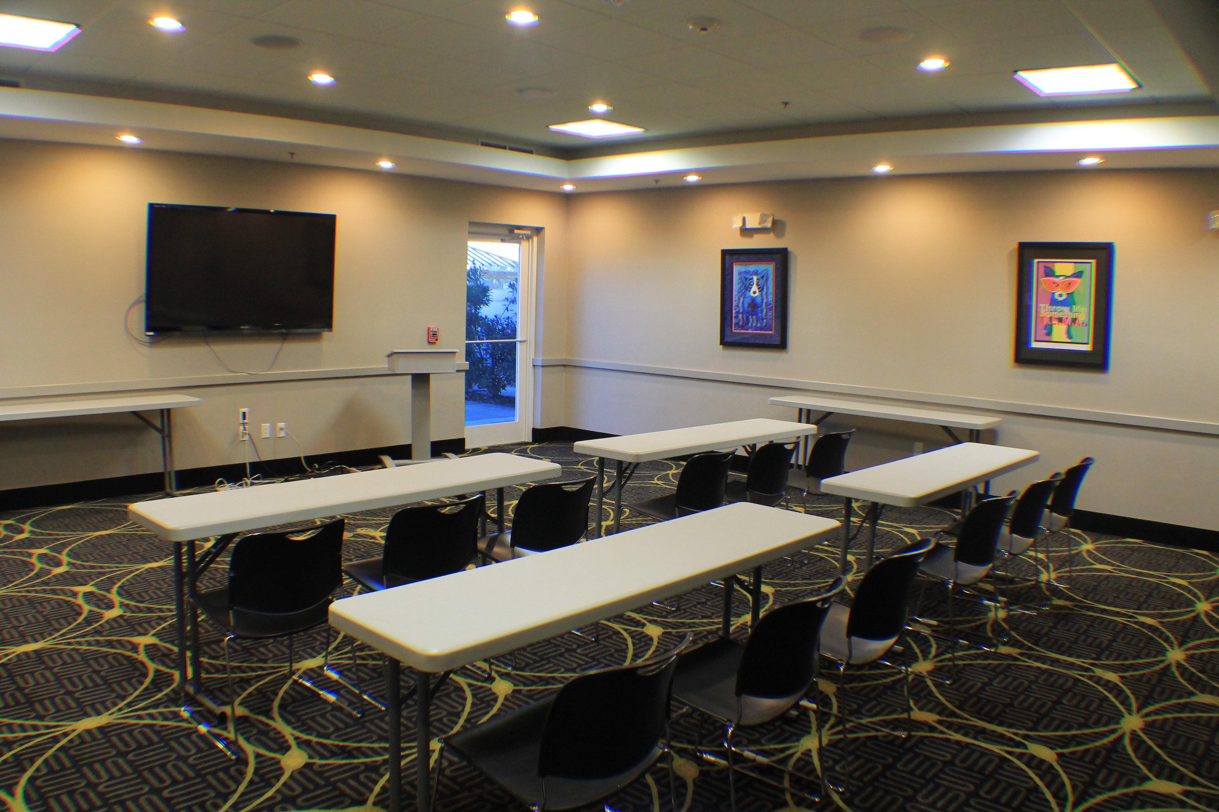 Holiday Inn Express & Suites Gonzales By Ihg Exterior photo